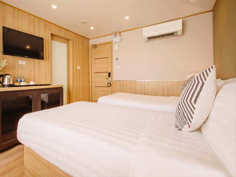 Athena Executive Suite with Single Cabin