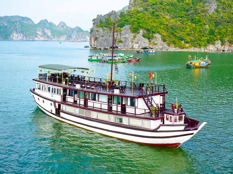 Bai Tu Long Bay Cruise 2 Days 1 Night on Garden Bay Deluxe Cruise