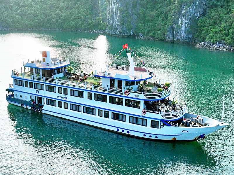 Bai Tu Long Bay Tour 3 Days 2 Nights on Swan Cruise