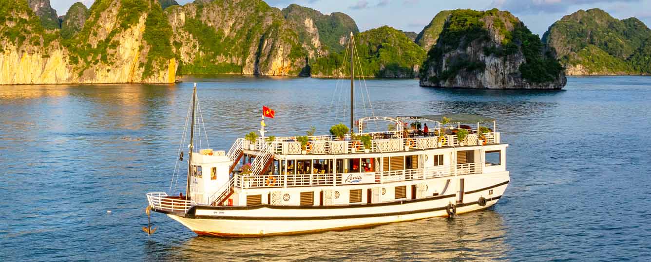 Bai Tu Long Bay Cruise 2 Days 1 Night on Renea Premium Cruise