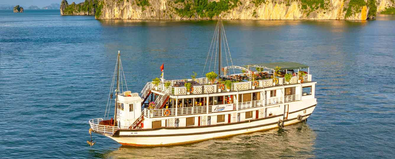 Bai Tu Long Bay Tour 3 Days 2 Nights on Renea Premium Cruise